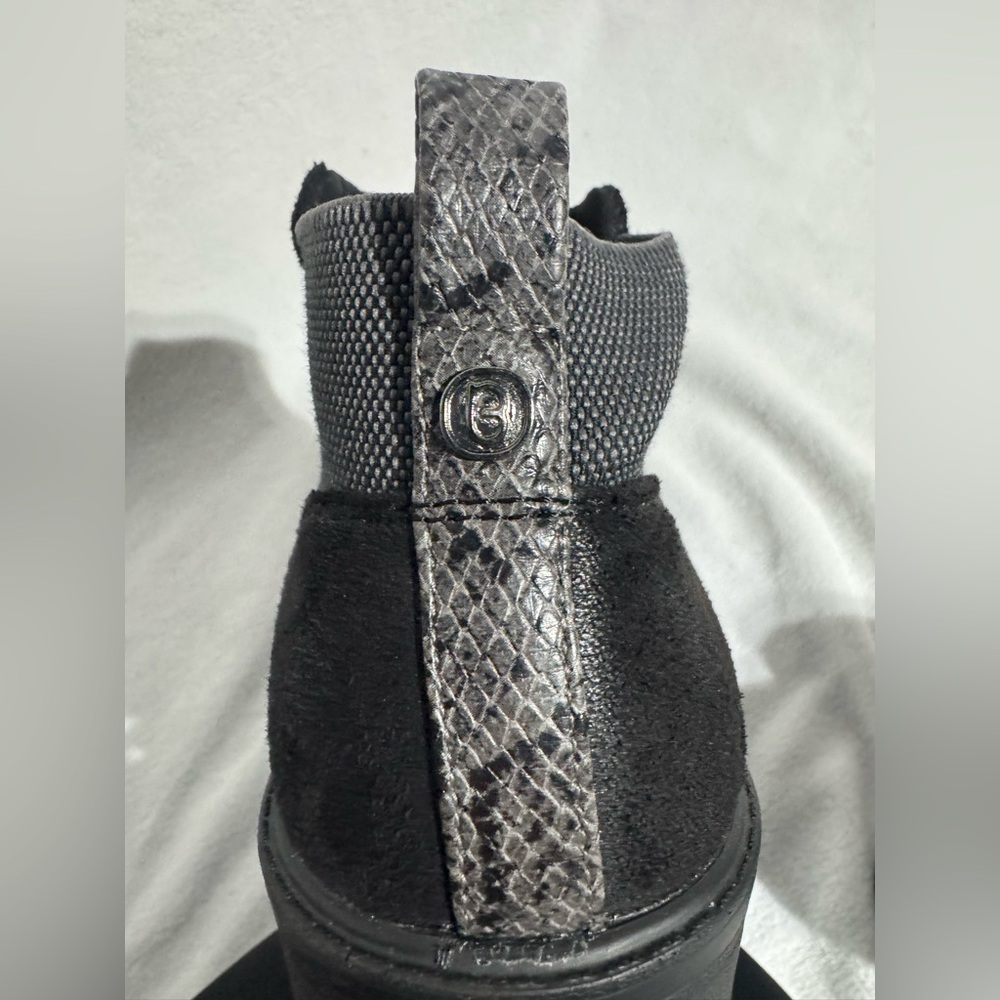 BZees Women's Boston Boots Ankle Booties Comfort Black Size 6.5 - Picture 8 of 8